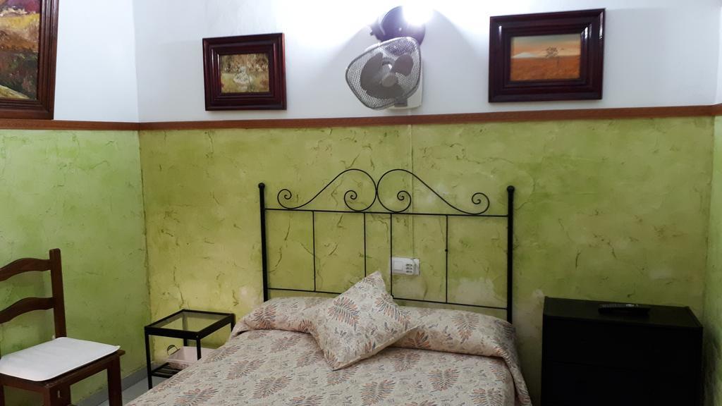 Hostal Manolo El Puerto de Santa María Kültér fotó
